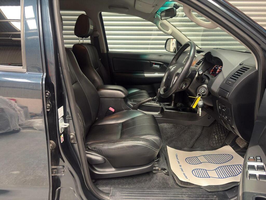Toyota HILUX Invincible 4X4 D-4d Dcb U15490610 #27