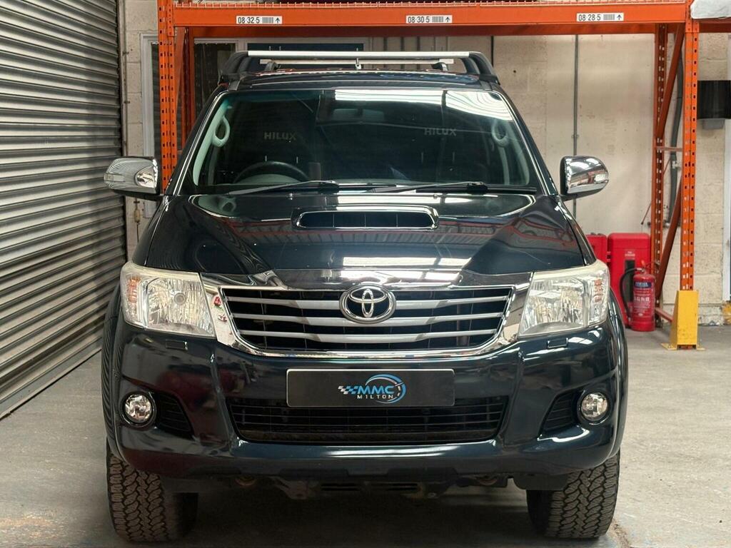 Toyota HILUX Invincible 4X4 D-4d Dcb U15490610 #7