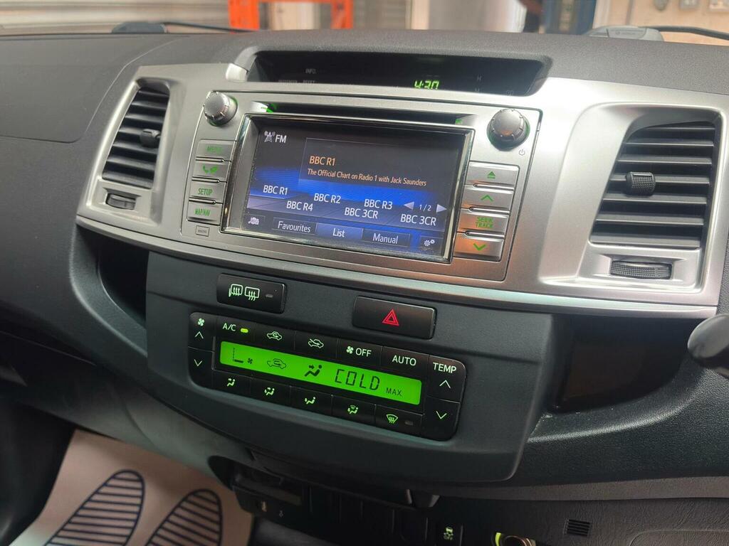Toyota HILUX Invincible 4X4 D-4d Dcb U15490610 #46