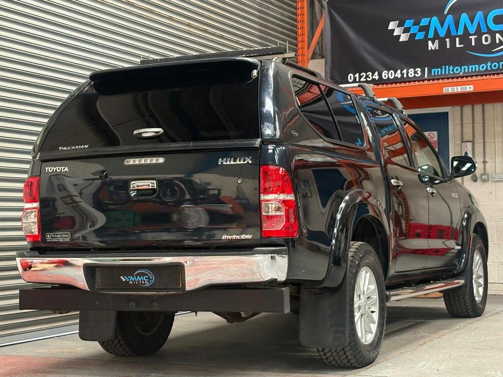 Toyota HILUX Invincible 4X4 D-4d Dcb U15490610 #16