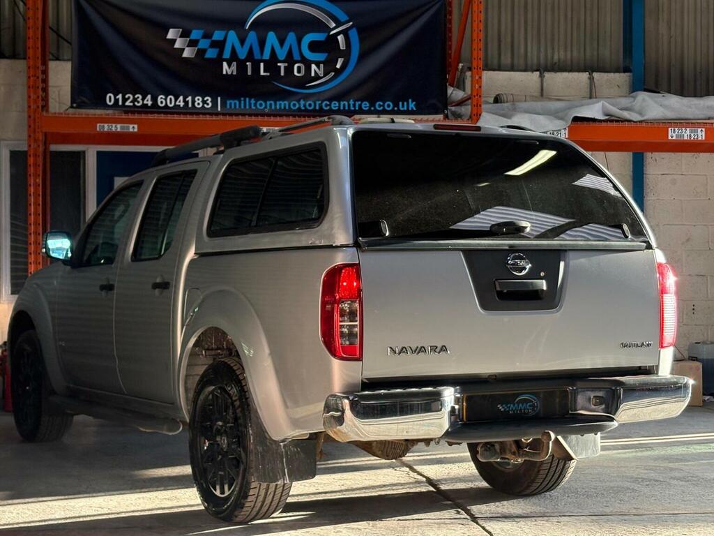 Nissan Navara 2.5 Dci Acenta 4X4 Dcb 169 Bhp Black #13