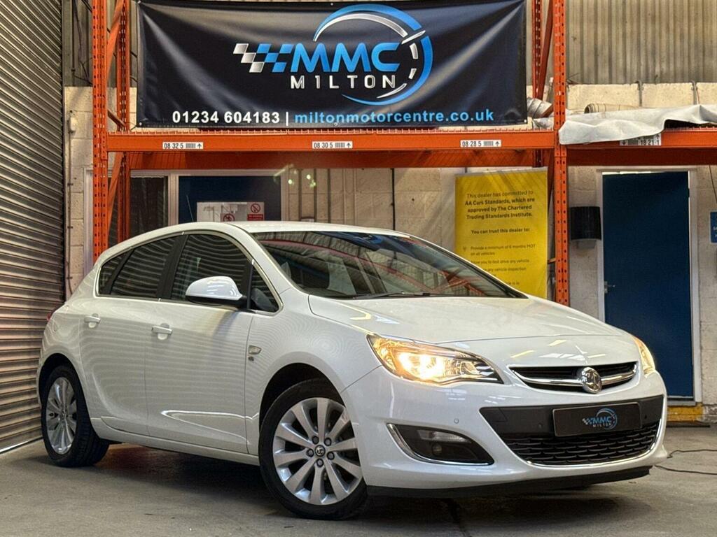 Vauxhall Astra 1.7 Cdti Ecoflex Tech Line Sports Tourer Euro 5 S Black #1