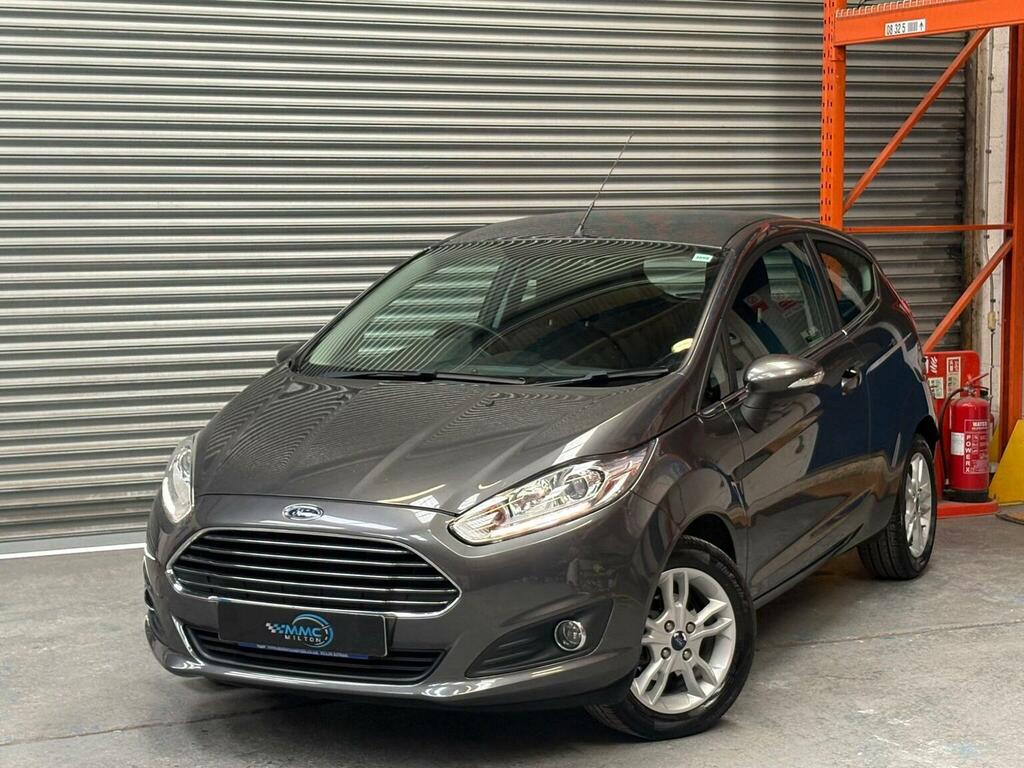 Ford Fiesta Hatchback 1.25 Zetec Euro 6 201565 Grey #2