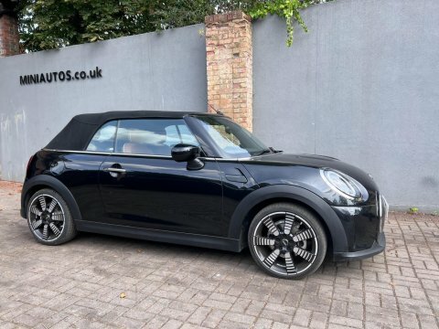 Mini Convertible 1.5 Cooper Exclusive Black #3