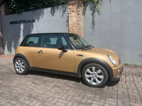 Mini Hatch 1.6 Cooper Euro Gold