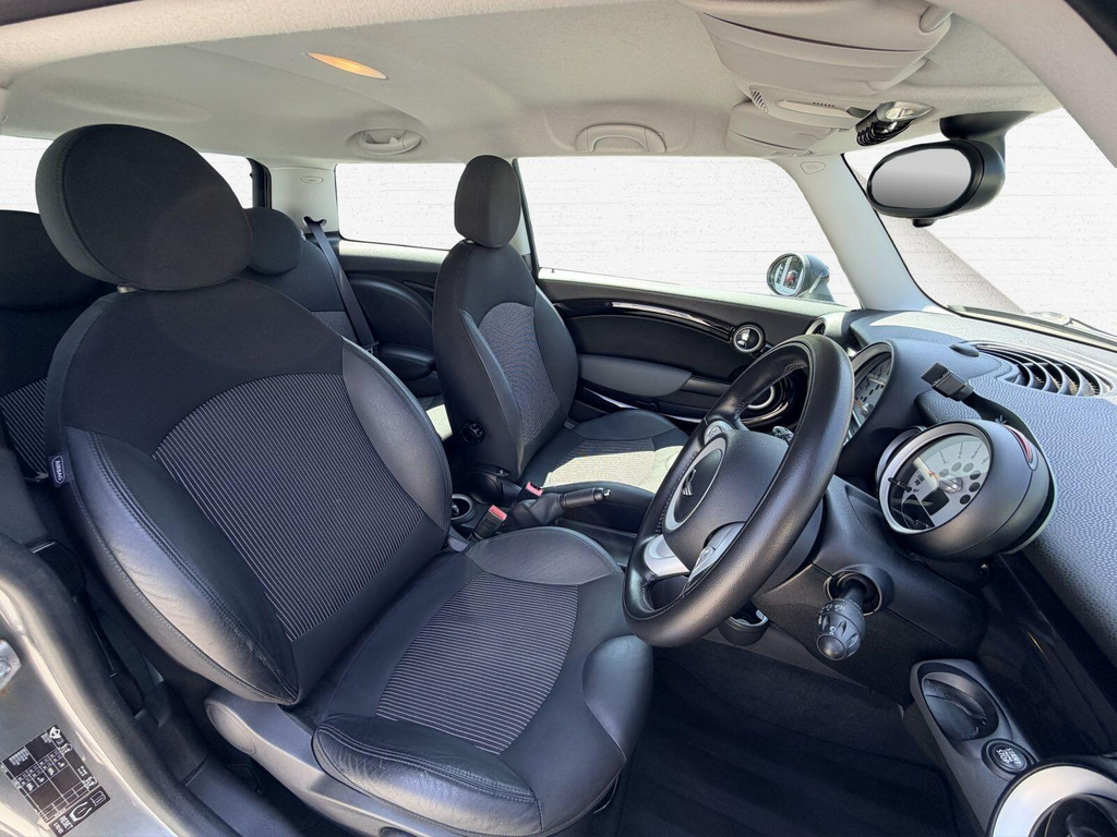 Mini Hatch 1.6 Cooper Graphite Euro 4 Silver #3