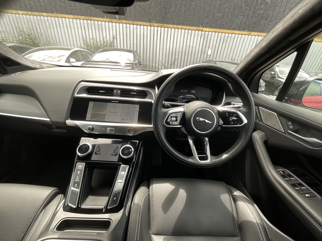 Jaguar I-Pace R-dynamic Hse Black KS24DHD Red #6