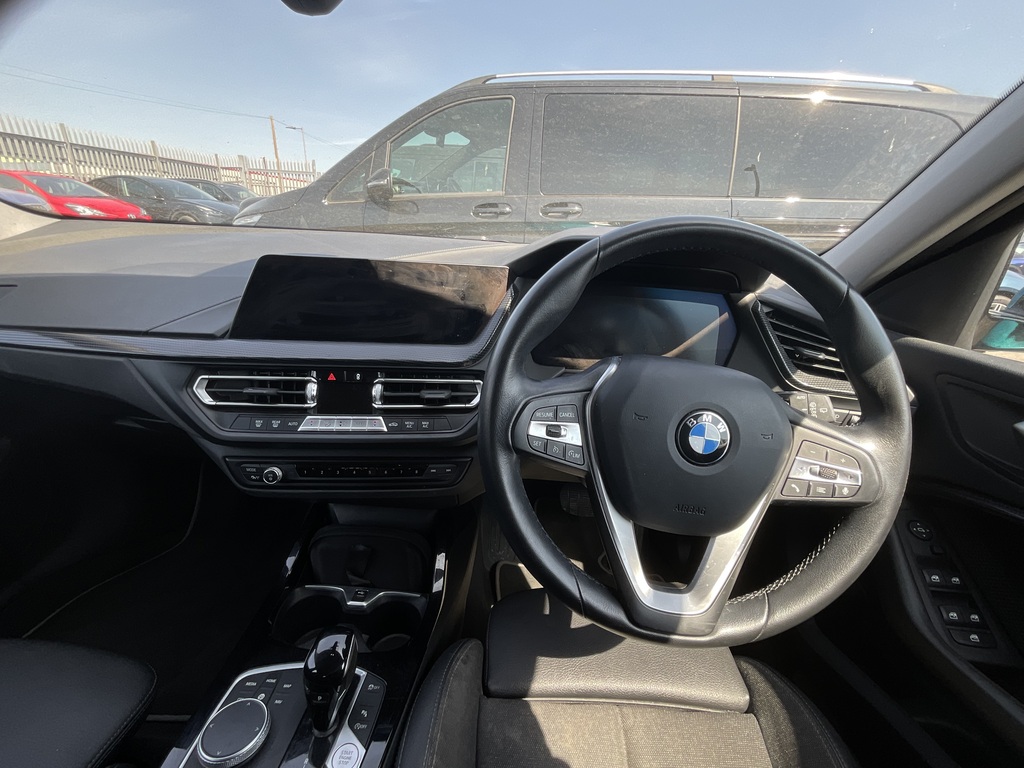 BMW 1 Series 118I Sport SL22TLZ Blue #6