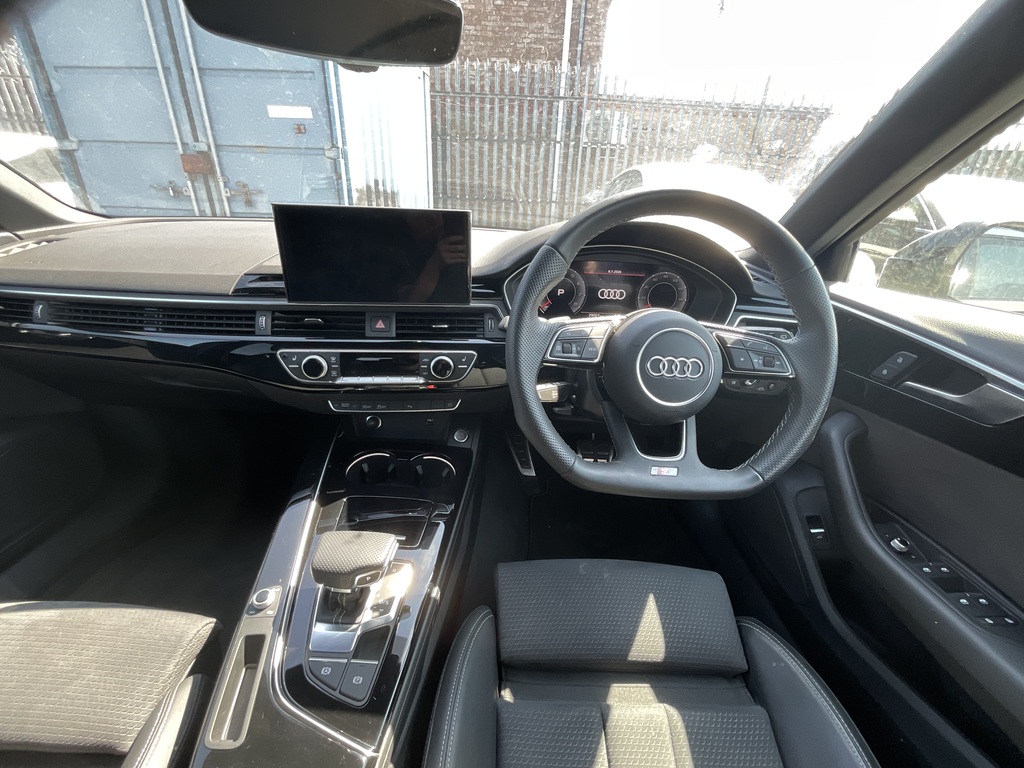 Audi A4 Avant S Ln Blk Ed 35 Tfsi Mhev Sa HG23VRK Grey #6