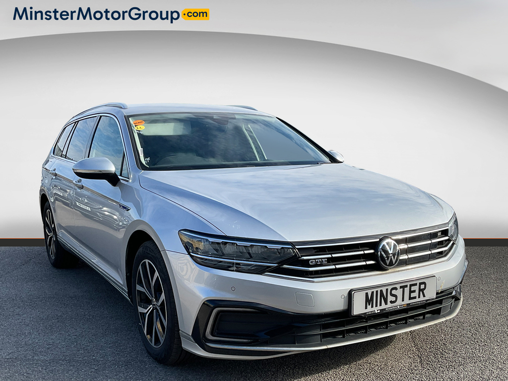 Volkswagen Passat Gte S-a SH21EJL Silver