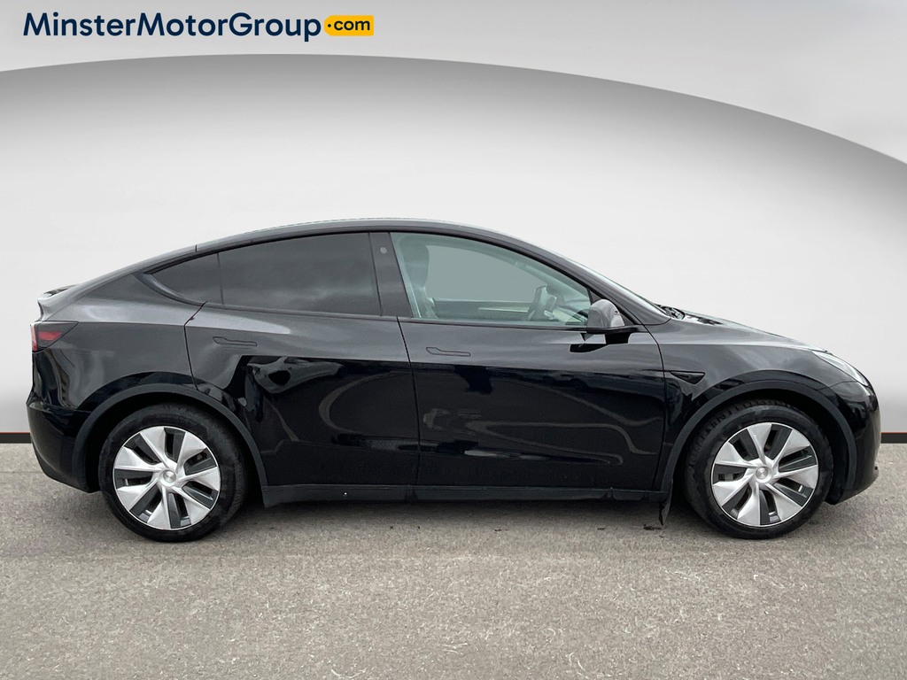 Tesla Model Y Rwd Black #2