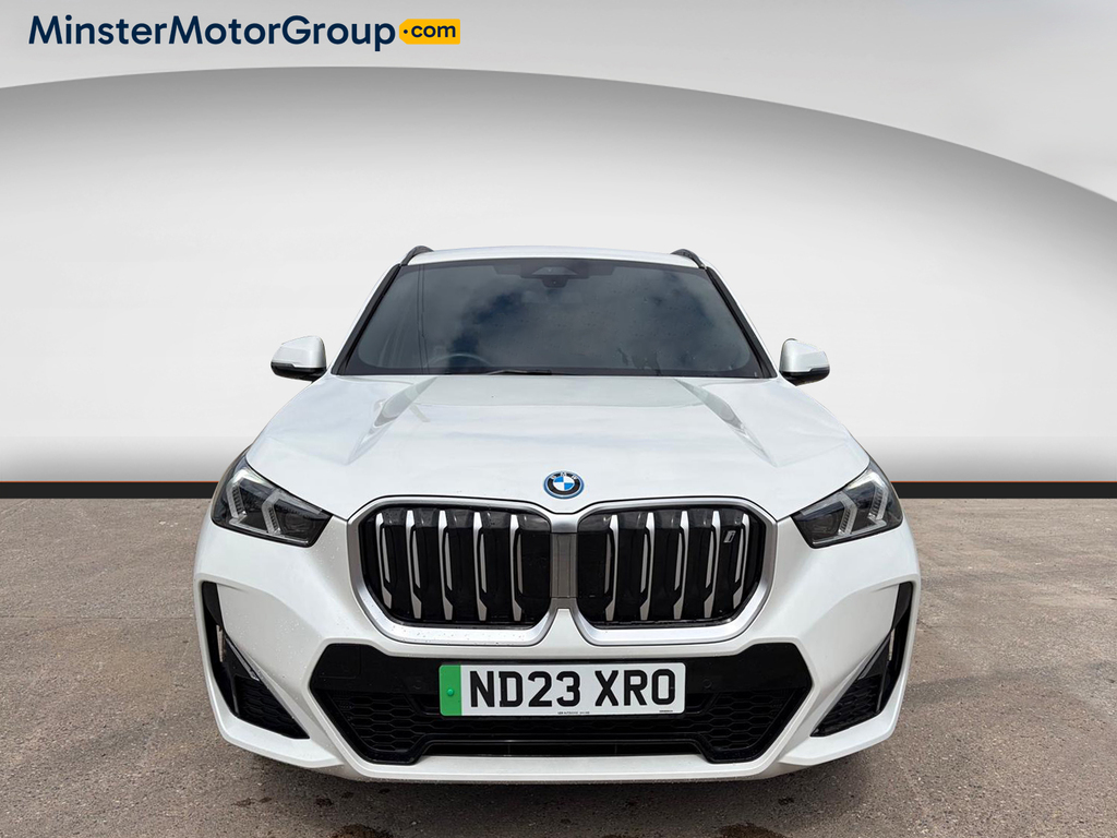 BMW iX1 Xdrive 30 M Sport White #5