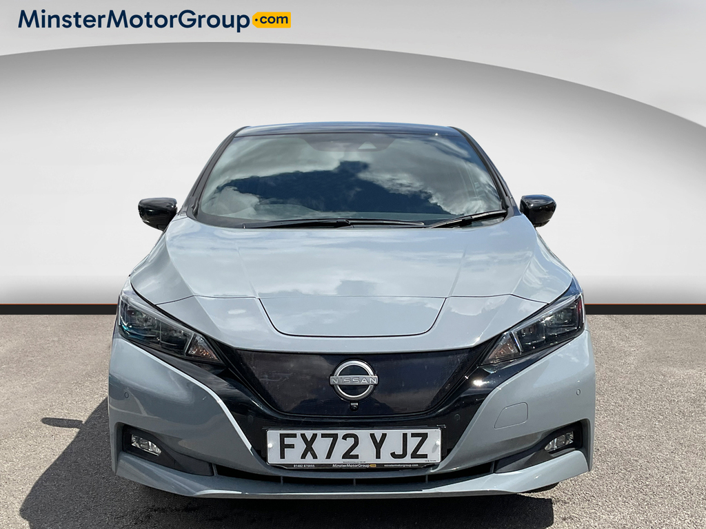 Nissan Leaf Tekna Grey #3