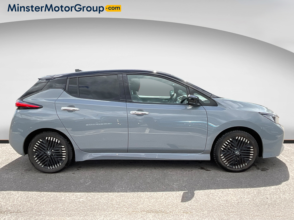 Nissan Leaf Tekna Grey #2