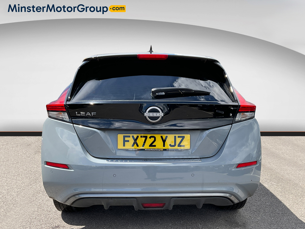 Nissan Leaf Tekna Grey #5