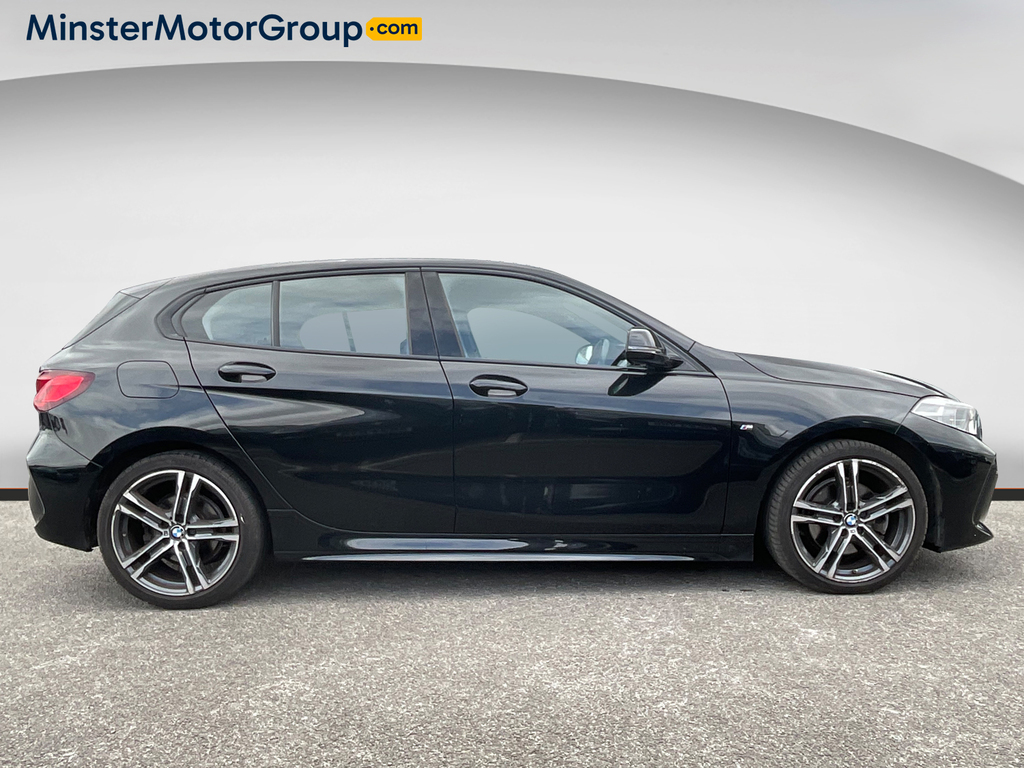 BMW 1 Series 118I M Sport FD70ECE Black #2