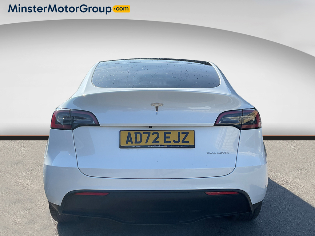 Tesla Model Y Long Range Awd AD72EJZ White #3