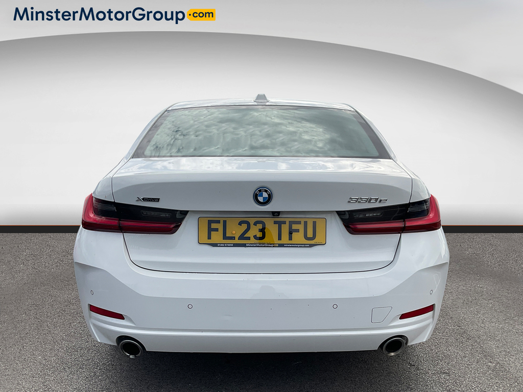 BMW 3 Series 330E Xdrive Sport FL23TFU White #3