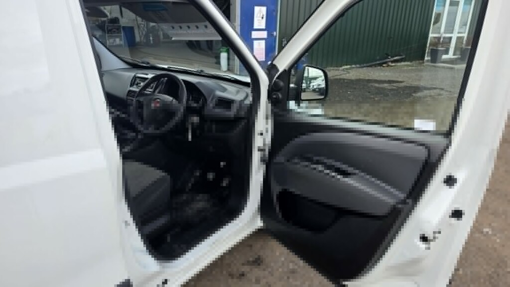 Fiat Doblo 1.3 Multijet 16V 80 Van Start Stop White #10