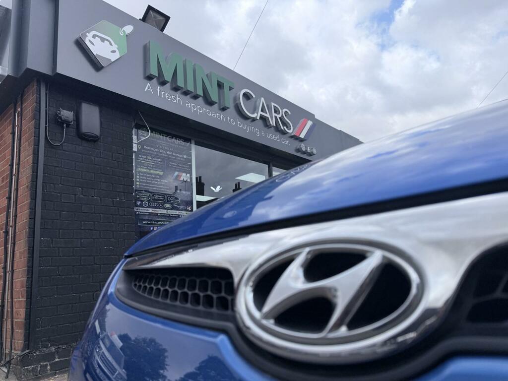 Hyundai I30 1.6 Crdi Style Red #7