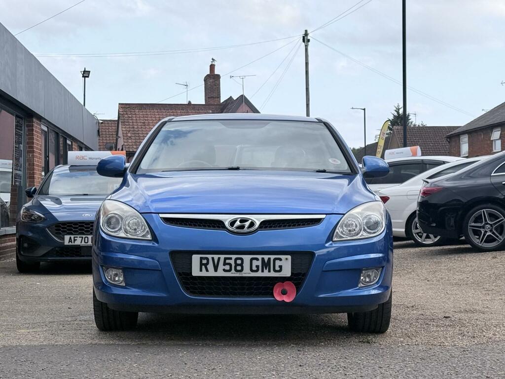 Hyundai I30 1.6 Crdi Premium Blue #4