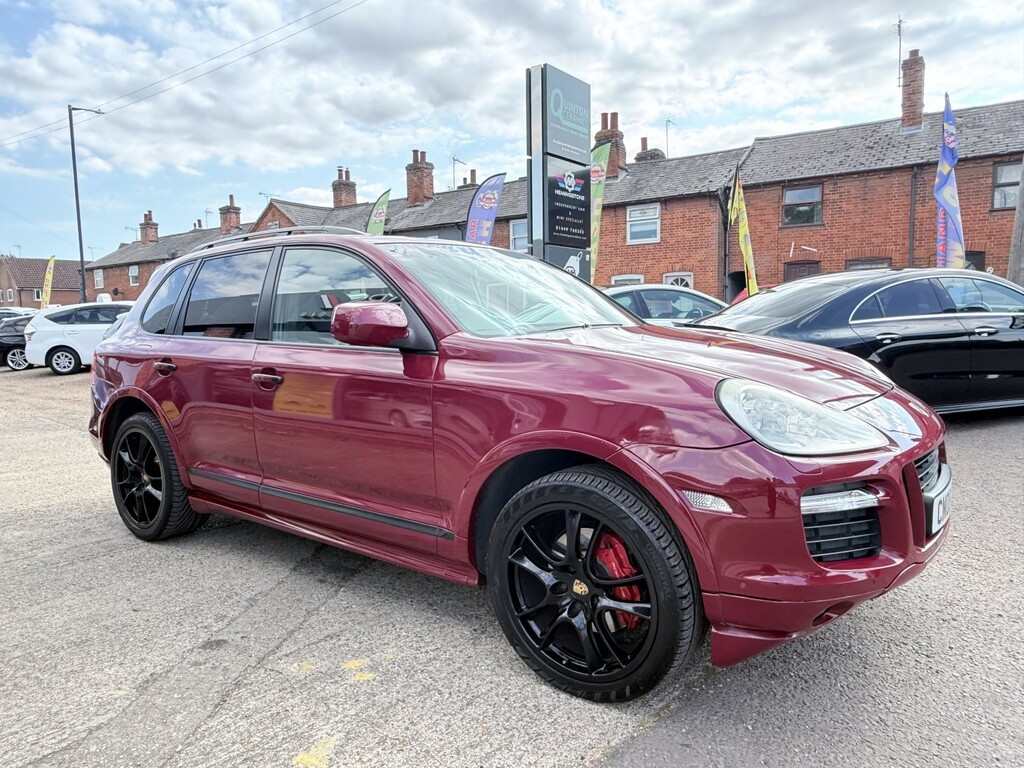 Porsche Cayenne 4.8 Gts Suv Tiptronic S Awd 332 Gkm, Black #16