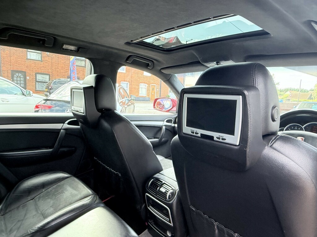 Porsche Cayenne 4.8 Gts Suv Tiptronic S Awd 332 Gkm, Black #48