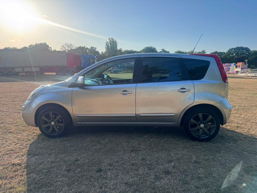 Nissan Note Tekna Silver #4