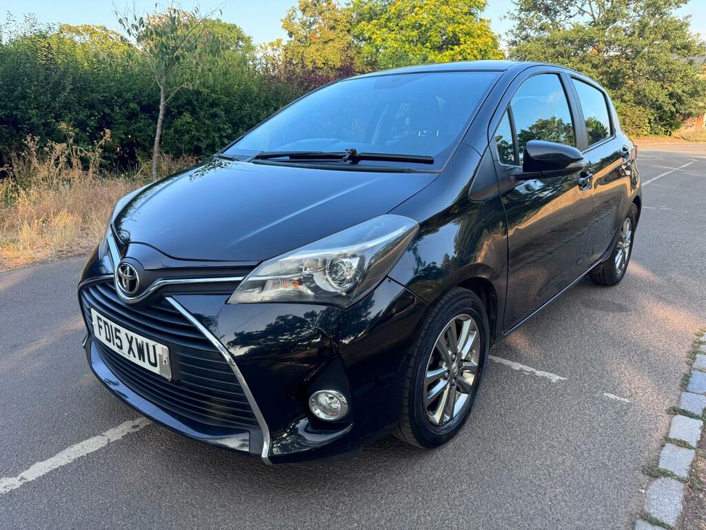 Toyota Yaris Icon Black #3