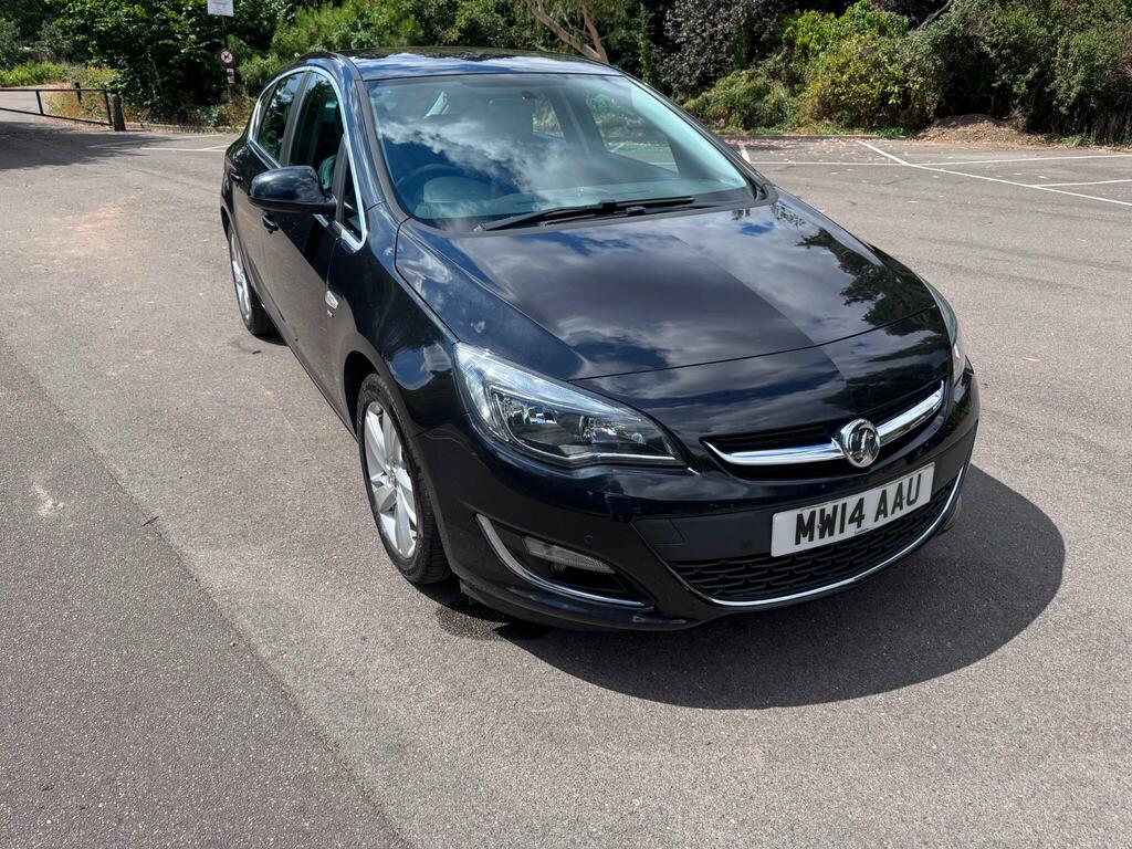 Vauxhall Astra Sri Black