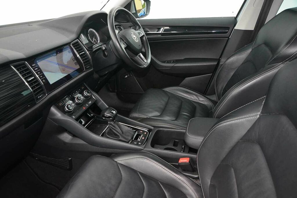 Skoda Kodiaq 2.0 Tdi Edition 4X4 Dsg 7 Seat YL67GVA Silver #2
