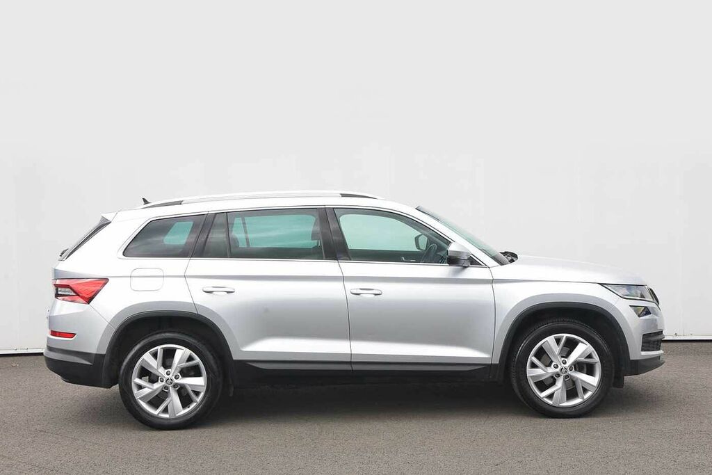 Skoda Kodiaq 2.0 Tdi Edition 4X4 Dsg 7 Seat YL67GVA Silver #4