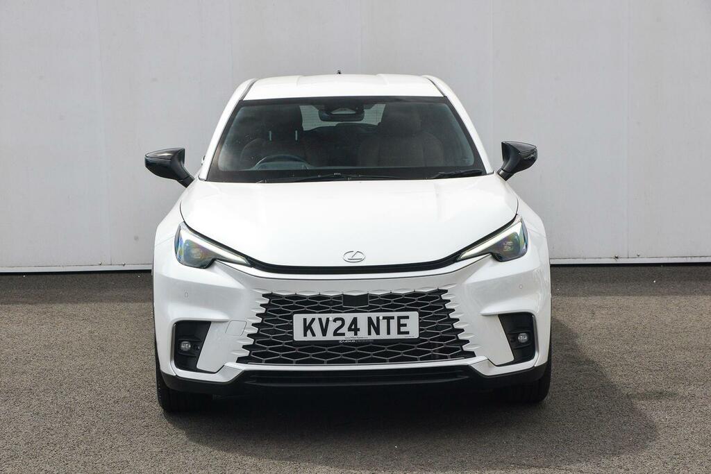 Lexus LBX 1.5 Takumi E-cvt KV24NTE White #2