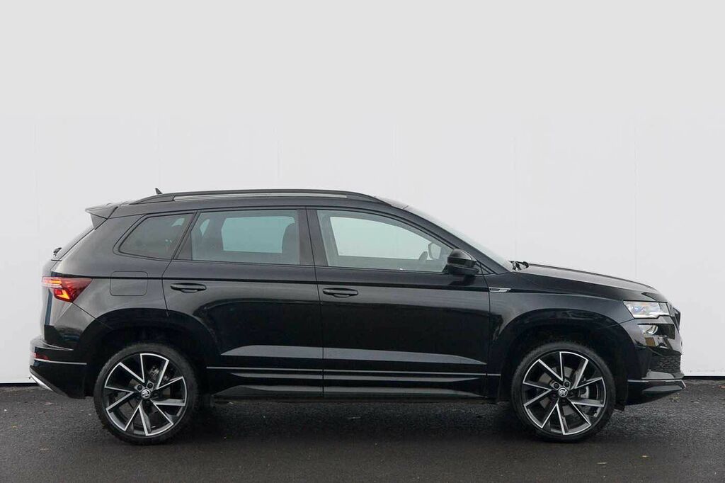 Skoda Karoq 1.5 Tsi Sportline Dsg Black #4