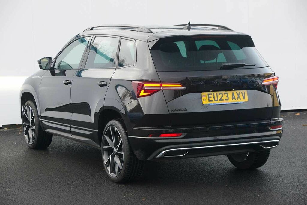 Skoda Karoq 1.5 Tsi Sportline Dsg Black #3