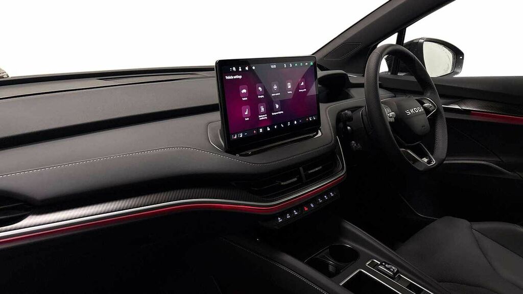 Skoda ENYAQ 250Kw Vrs 84Kwh 4X4 Black #2