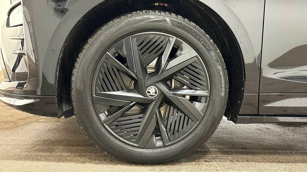 Skoda ENYAQ 250Kw Vrs 84Kwh 4X4 Black #5