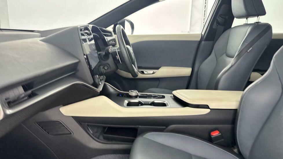 Lexus RZ 450E 71.4Kwh Takumi Suv Direct4 Black #10