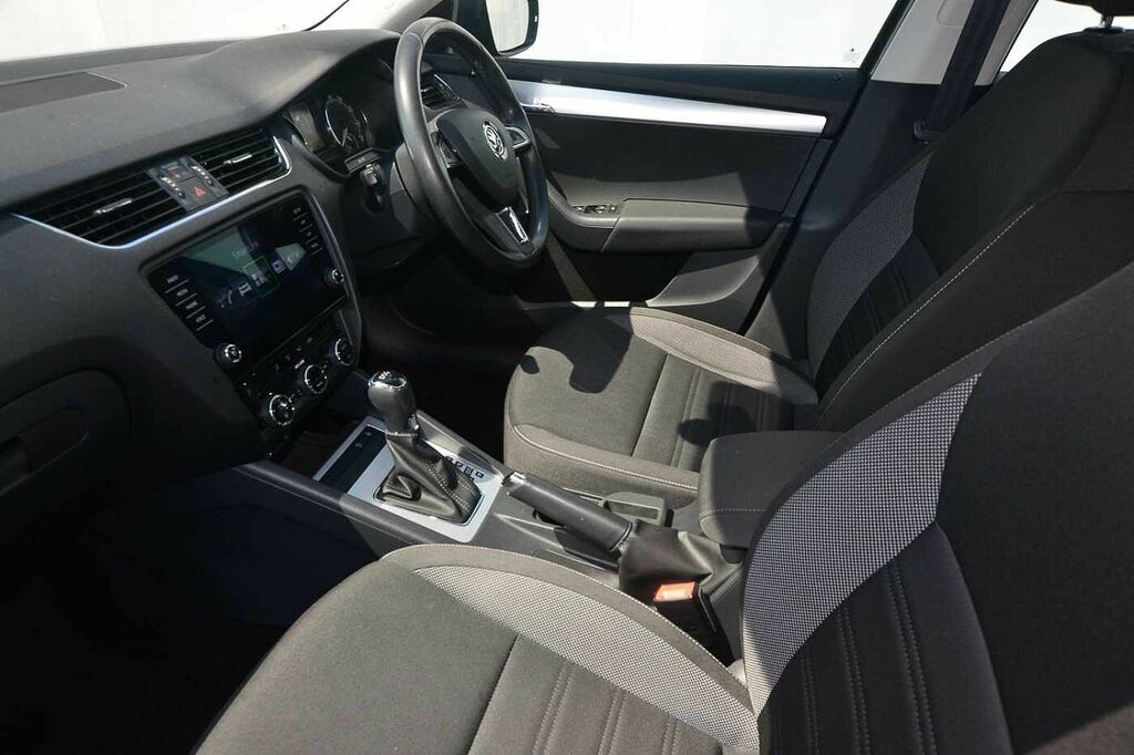 Skoda Octavia 1.0 Tsi Se Dsg Grey #2