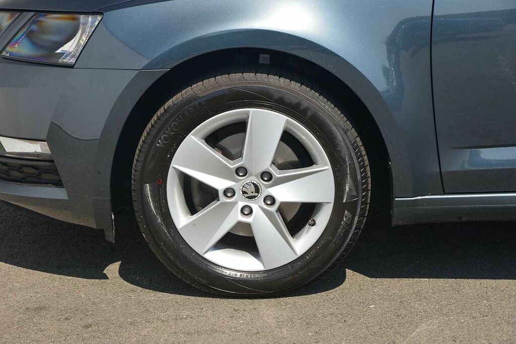 Skoda Octavia 1.0 Tsi Se Dsg Grey #5