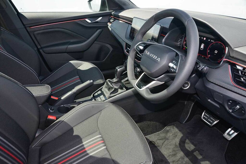 Skoda Scala 1.0 Tsi 116 Monte Carlo Edition Dsg Black #6
