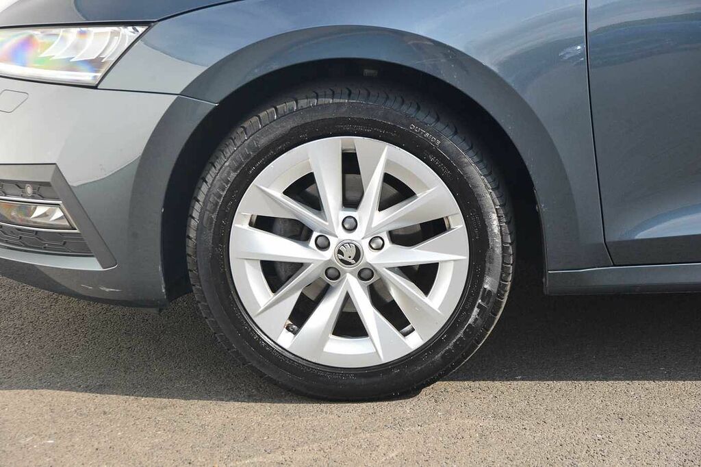 Skoda Octavia 1.5 Tsi Se L First Edition CY21WBG Grey #5