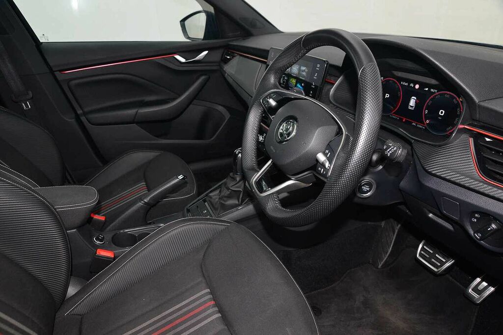 Skoda Kamiq 1.0 Tsi Monte Carlo Dsg YK74ULF Black #6