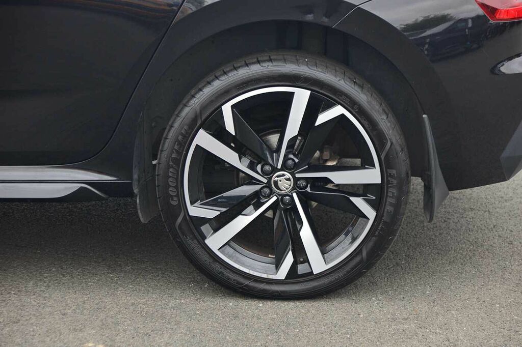 Skoda Kamiq 1.0 Tsi Monte Carlo Dsg YK74ULF Black #5