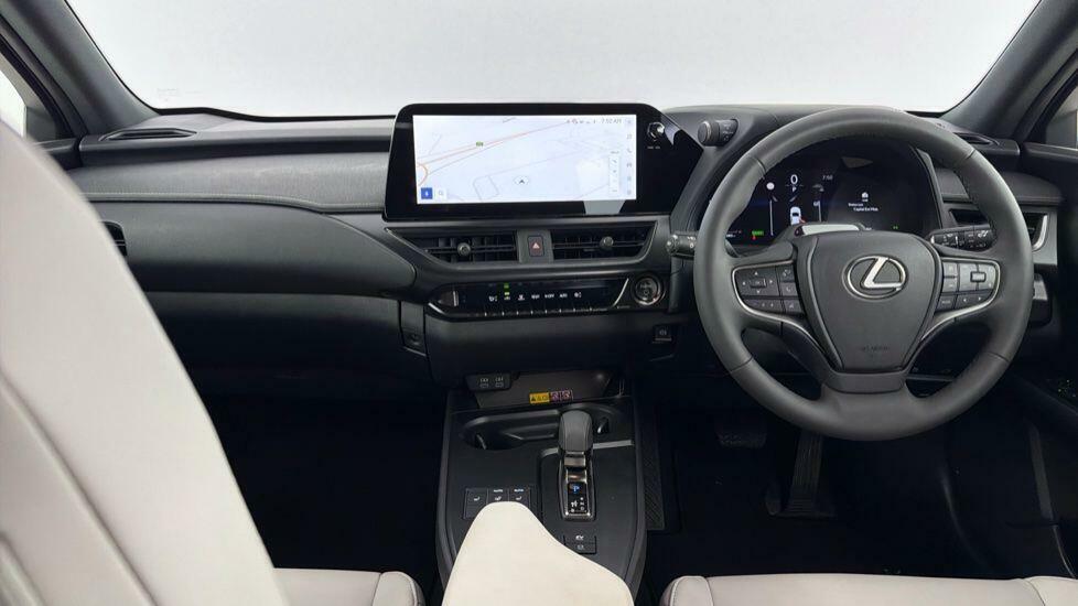Lexus UX 300H 2.0 F-sport Design Tech Cvt Black #5