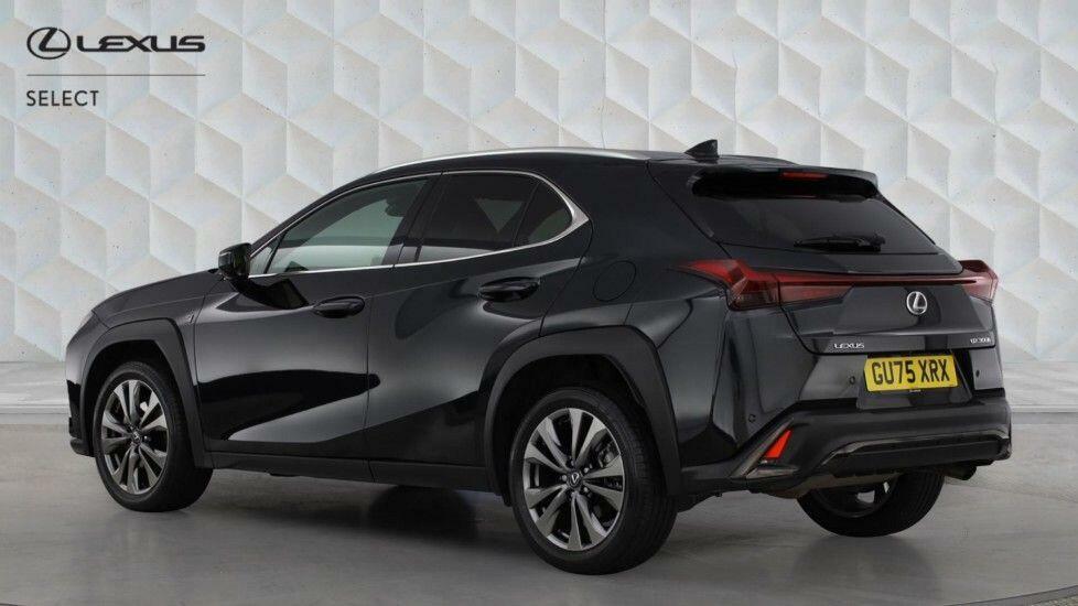 Lexus UX 300H 2.0 F-sport Design Tech Cvt Black #3