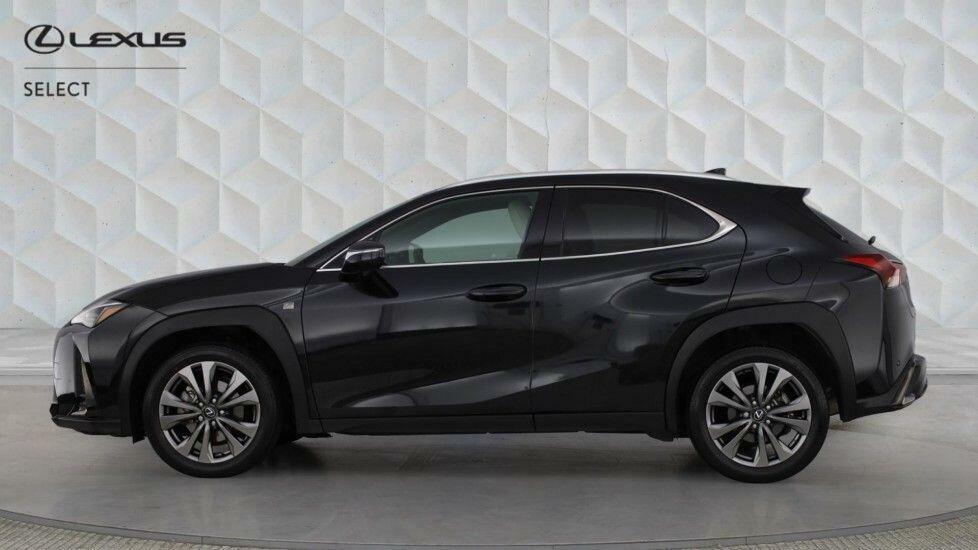 Lexus UX 300H 2.0 F-sport Design Tech Cvt Black #4