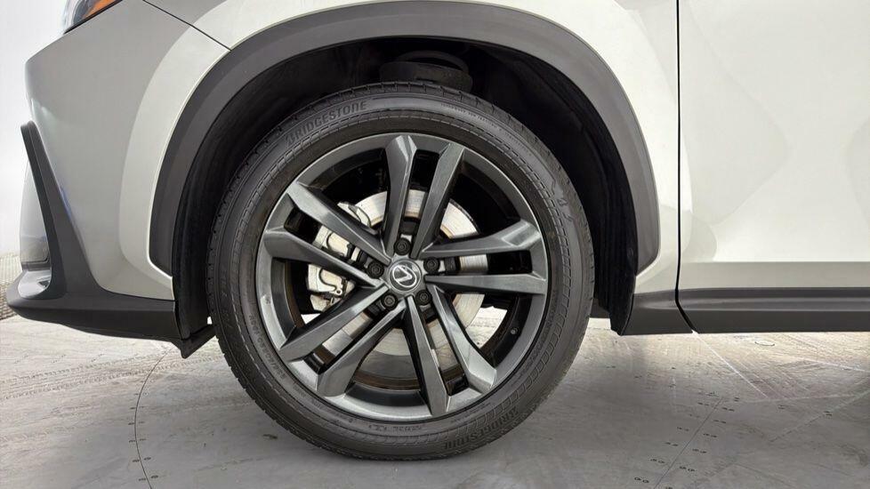 Lexus NX 350H 2.5 Urban E-cvt White #7