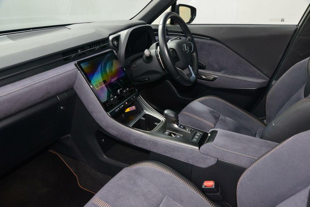Lexus LBX 1.5 Vvt-ie Premium Plus E-cvt Euro 6 Ss Red #10
