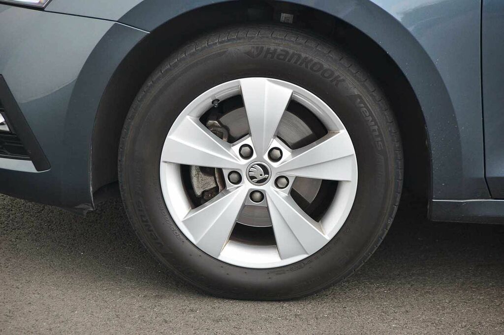 Skoda Octavia 1.0 Tsi Se First Edition Grey #5